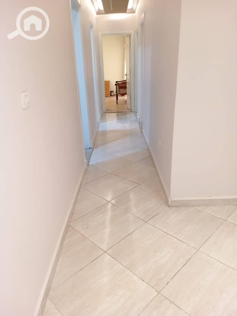 6 82c437de-4a7f-44a4-afb0-ad88f89c0c6f. jpeg