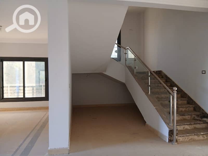 5 23ec73d0-b2dc-42e0-9ed4-e267e9d06948. jpg