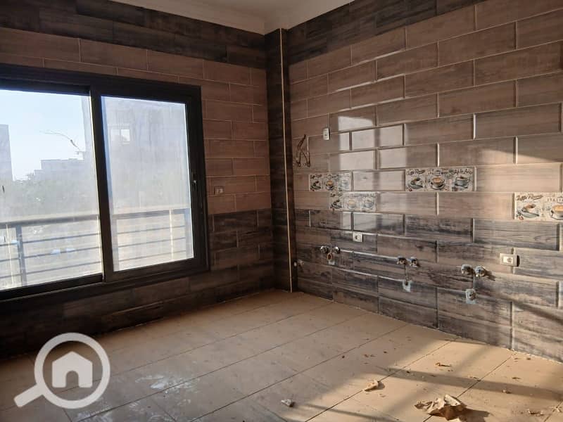 6 8145e431-2227-4287-9baf-b6baba3c9163. jpg