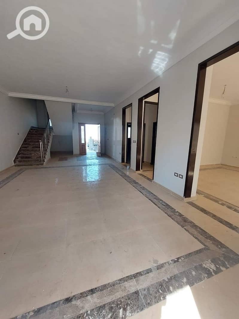 6 689aa6e1-4968-4109-836e-b8f9c20c5852. jpg