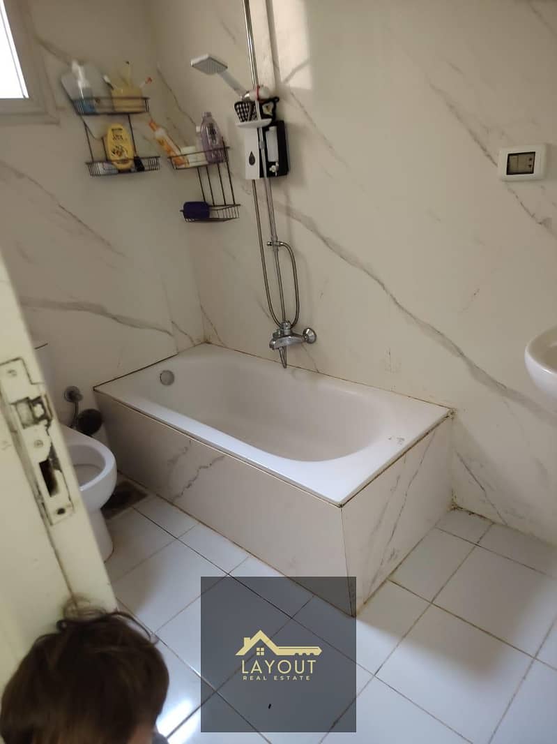 7 Untitledسيسيبس. jpg