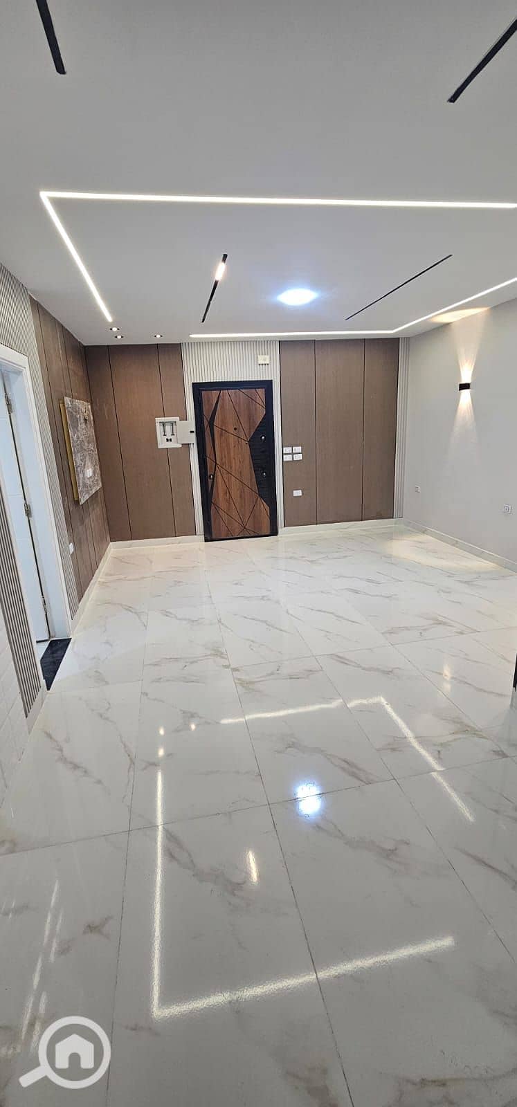 4 71a47dde-a611-4692-a59a-b864d2cd59b0. jpg