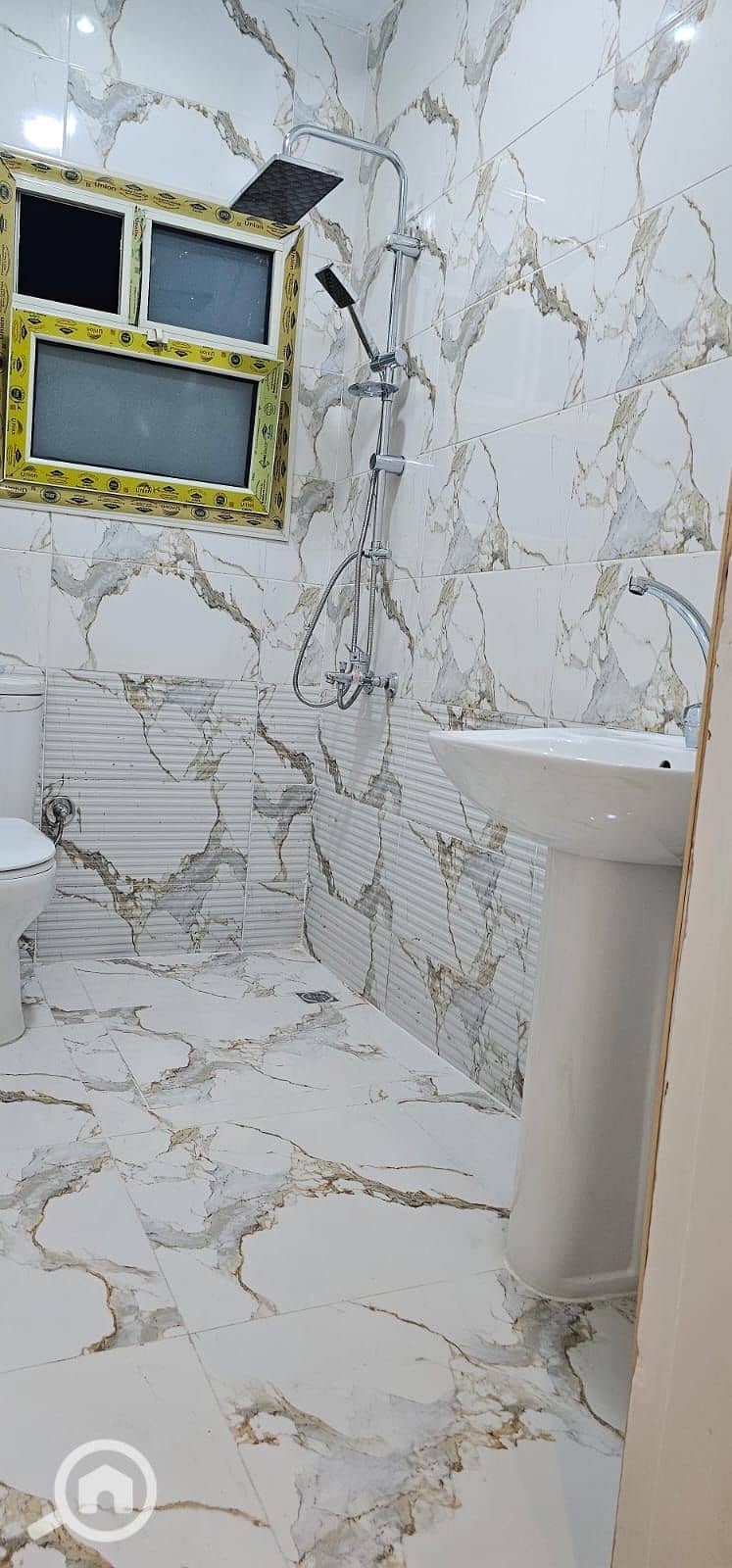 10 192d2157-458a-4376-bea6-6f7898547964. jpg