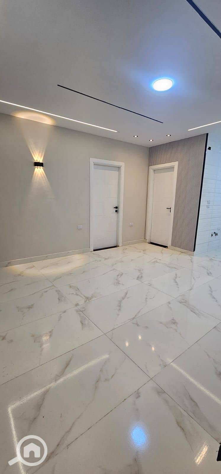 13 cac4251b-f93f-4e36-bb47-efffcc5f0986. jpg