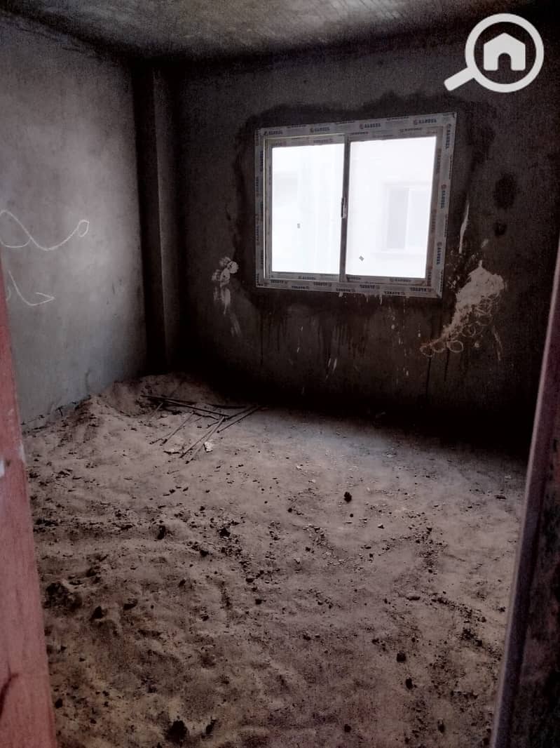 11 b89d34e0-ff98-4084-8848-8c09ef1c1f7c. jpg