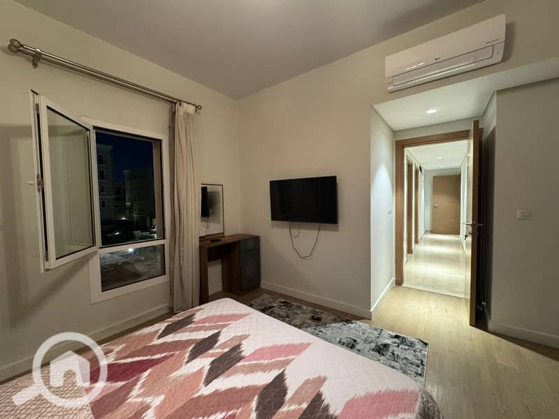 12 WhatsApp Image 2026-01-14 at 17.33. 15. jpeg