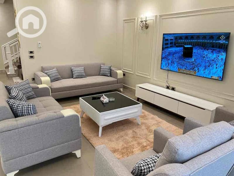 2 82f358a1-b7ff-42dc-b72a-3db8384202b5. jpg