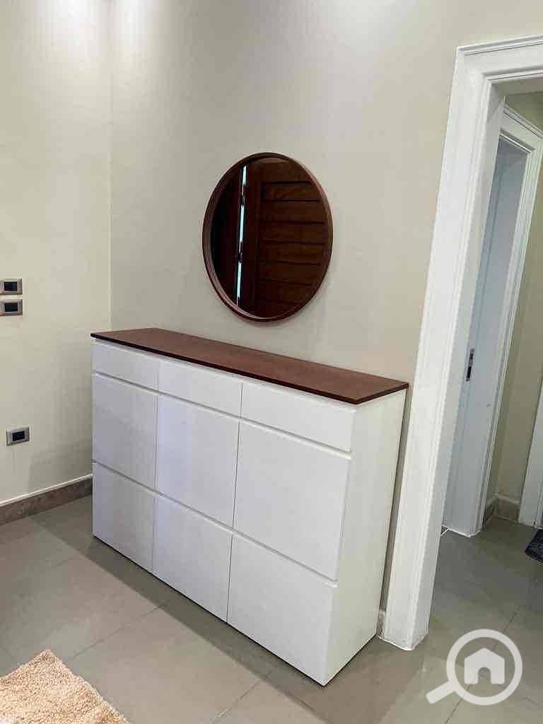 9 bc6544c9-585b-4594-b1f6-1a79885849a2. jpg