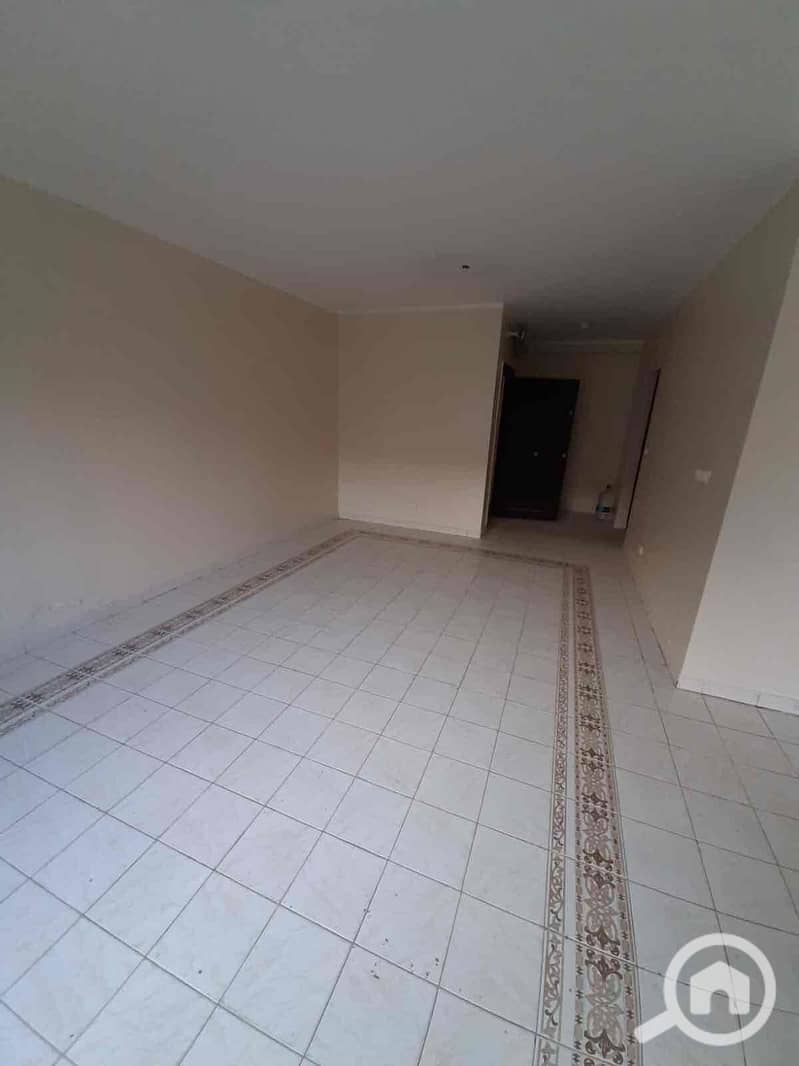 5 206ea913-142e-448a-8e0b-4a6a4e4da12e. jpg