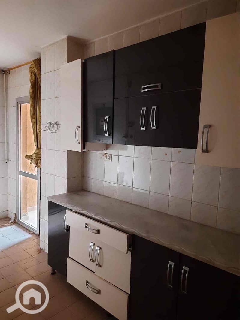 9 be7c0a65-cc02-43bb-8fa9-51bddf8f53c9. jpg