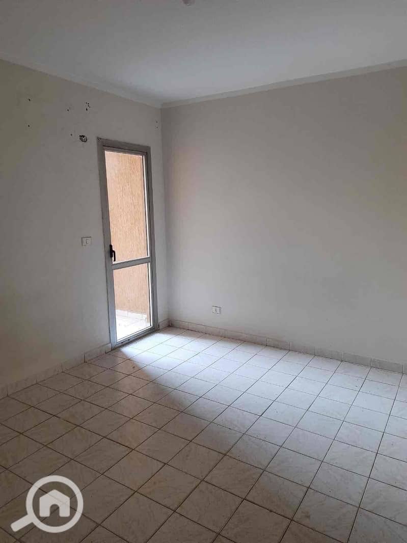 19 b2ff7e74-d4f5-4ea6-9987-d78648d2872a. jpg