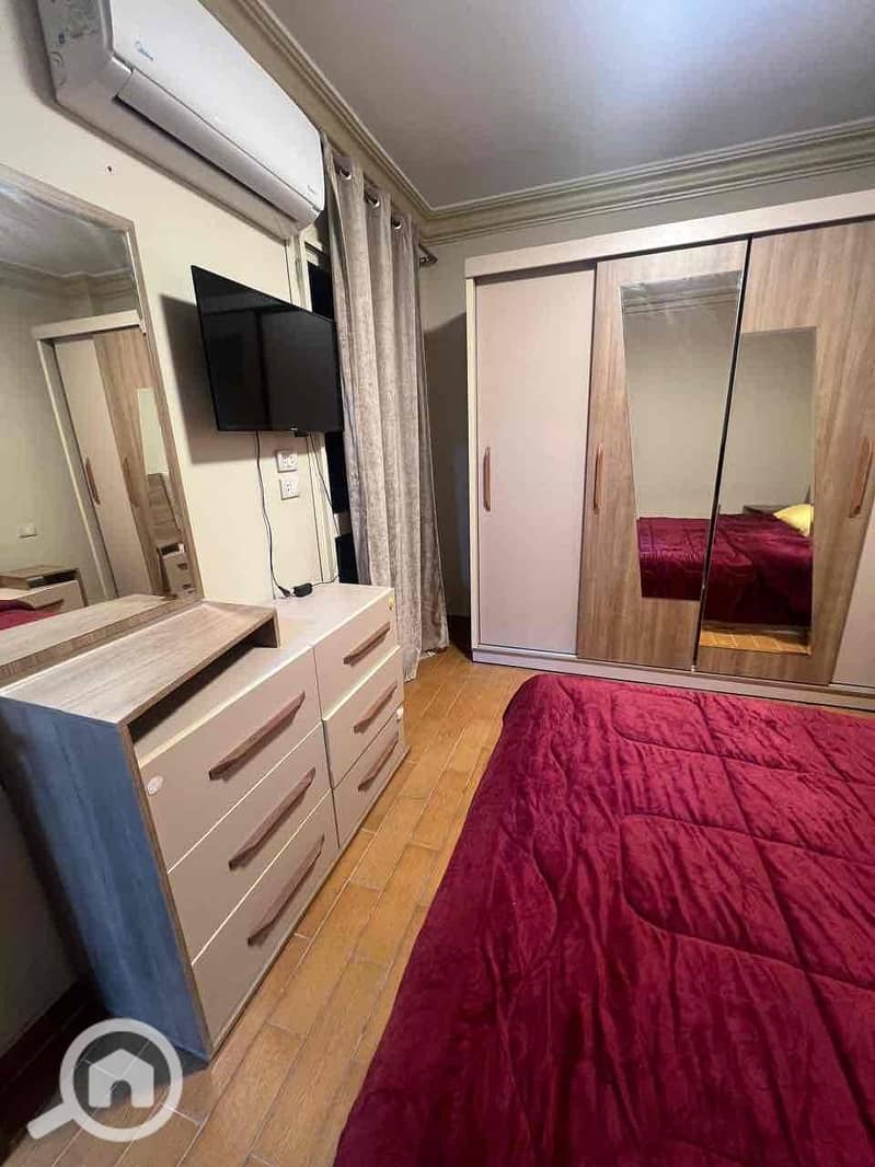 5 e500db91-04bf-4d28-93c0-b6cbbb66e1a4. jpg