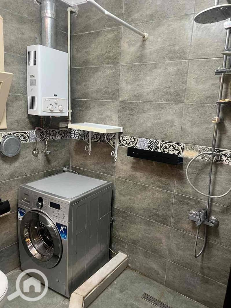 8 4a3a1847-bae4-4f86-ac64-25778e6e269d. jpg