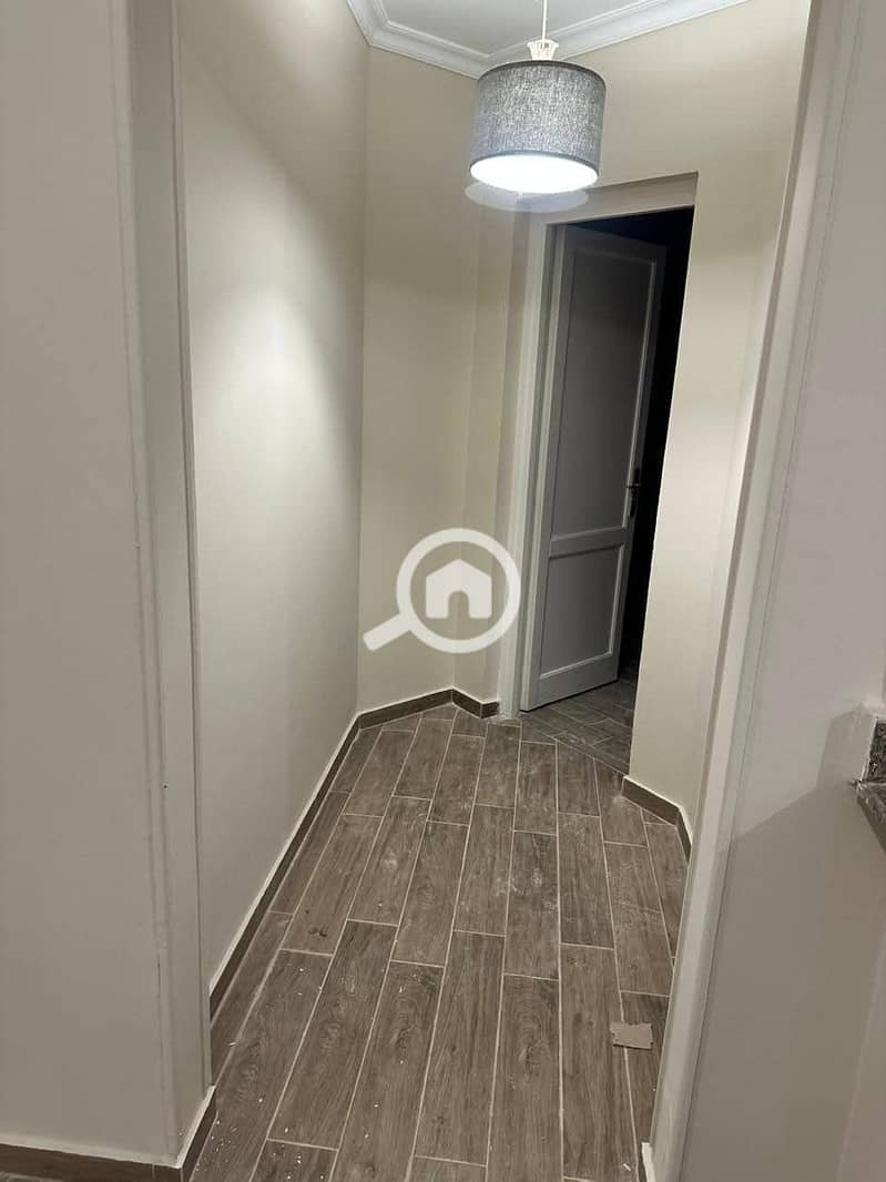 9 132f1d40-3438-4c92-a805-61b0eff107de. jpeg