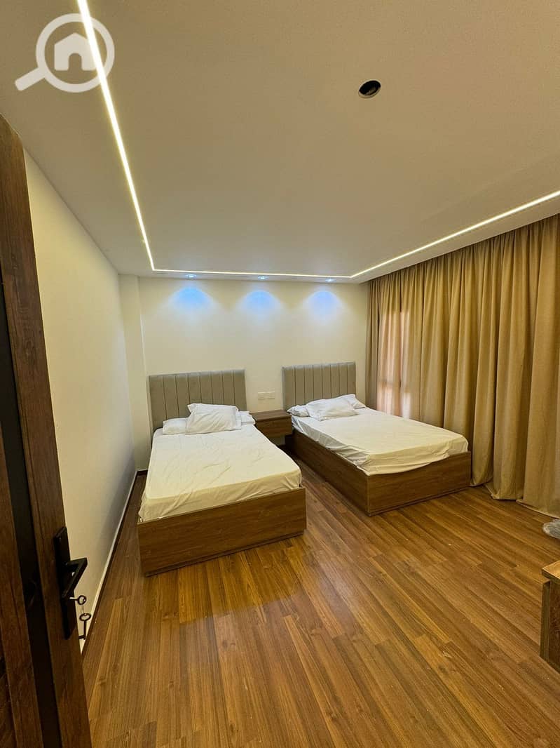 10 f7f4123c-c939-4afe-8b34-c48647be6408. jpeg