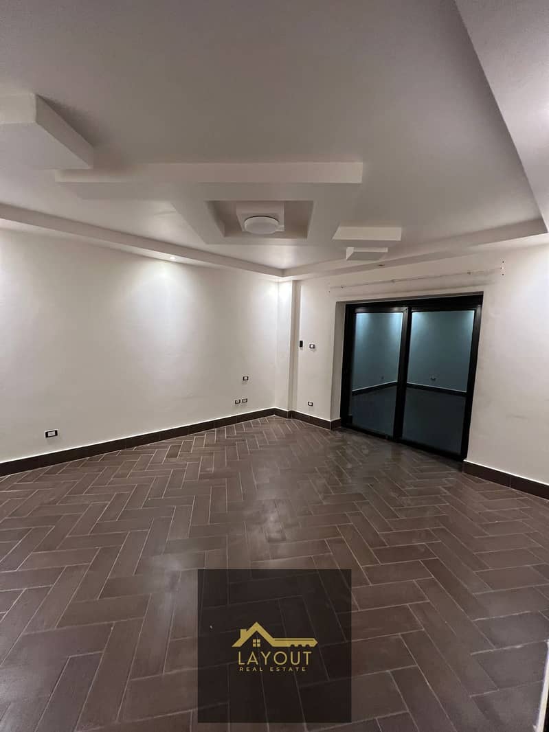 14 Untitledxzczxc. jpg