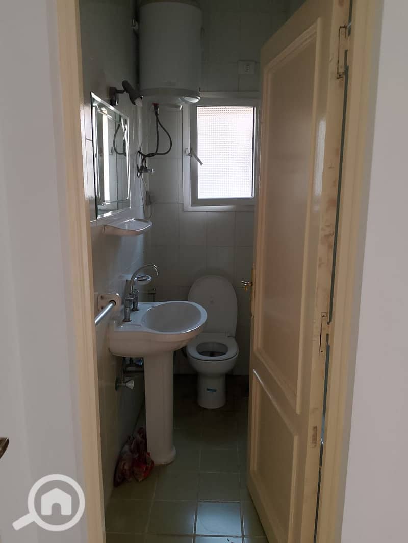 7 77d9b937-ee53-4deb-aed5-ae7578860459. jpeg