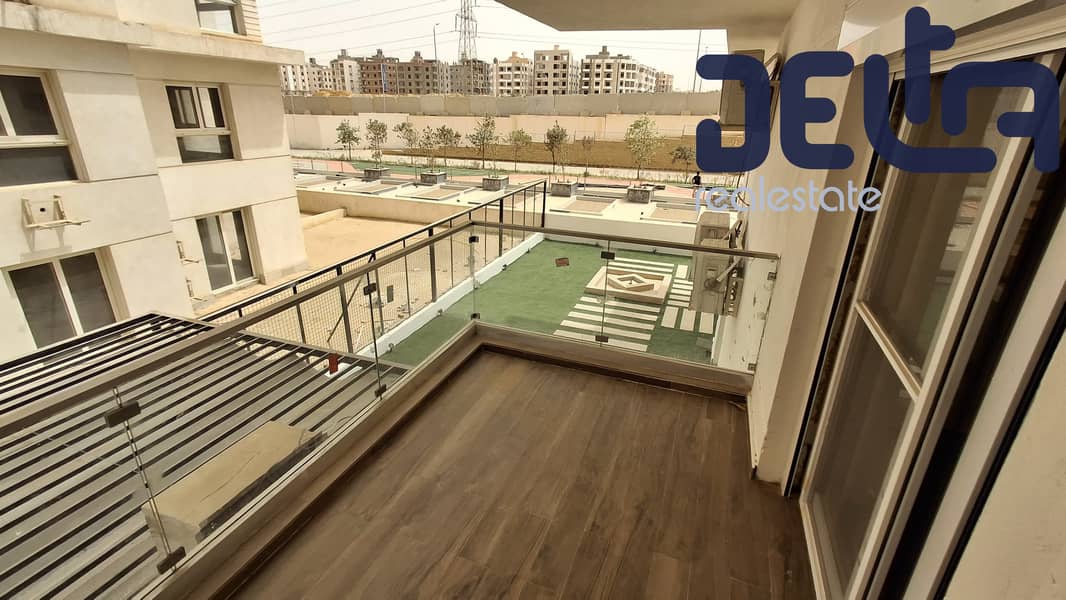 13 4928b8b4-cf43-46da-bb7c-7d2fac22d002. jpg