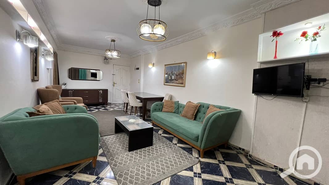 4 df49a90f-d507-4589-83c0-9896e60e40c7. jpg