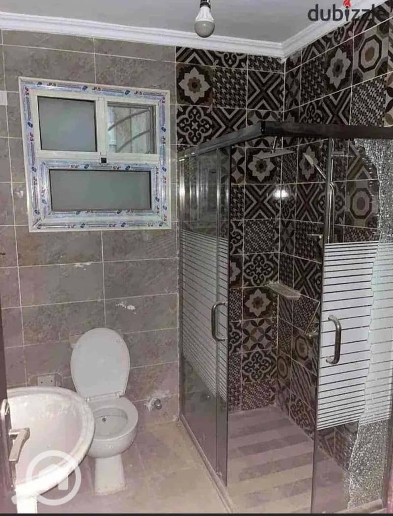 6 026669d9-8588-4581-bb93-f6b2c53ad2bf. jpg