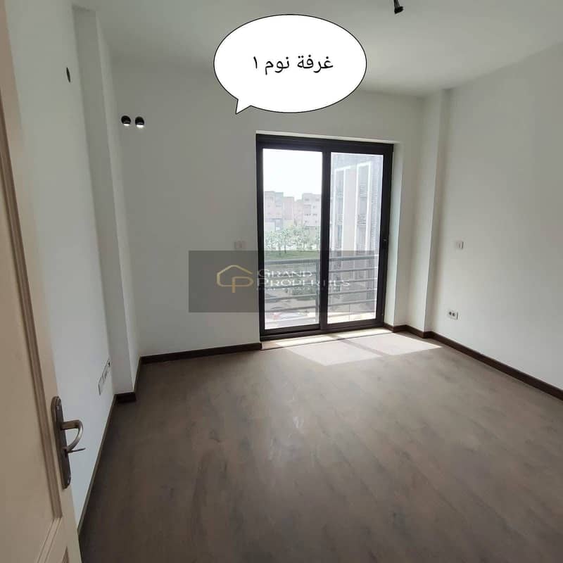 2 298a27bc-f72c-4495-952c-8788f05d1850. jpg