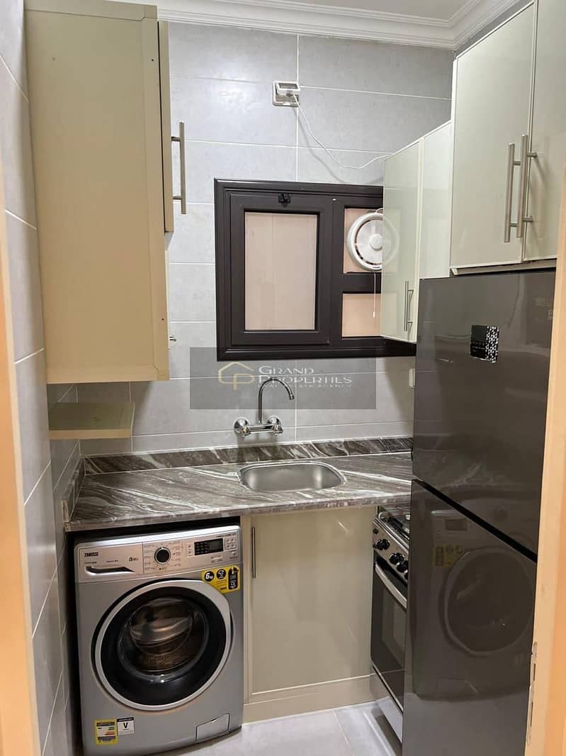 5 4cdf3871-c293-4a6e-bdcc-24ad4362ba41. jpg