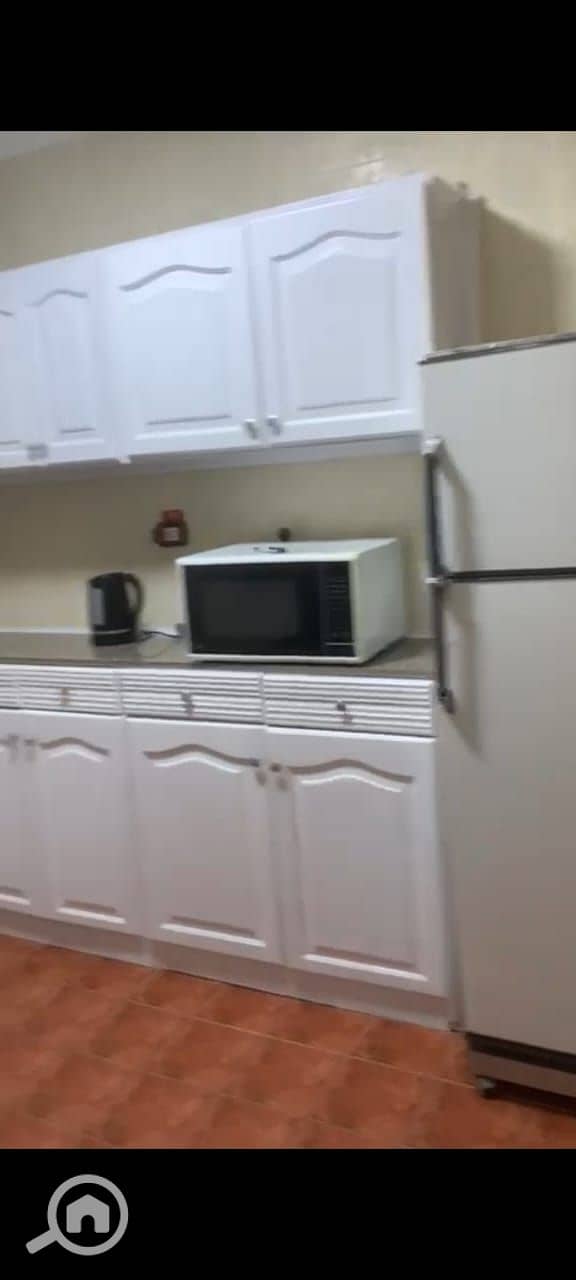 8 5a917fc4-4b08-4694-a1f0-f1e38f298d11. jpg