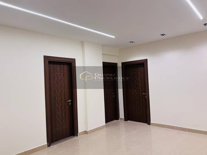 7 9d9098df-bac3-4d4a-8d93-a50f68df21b2. jpg