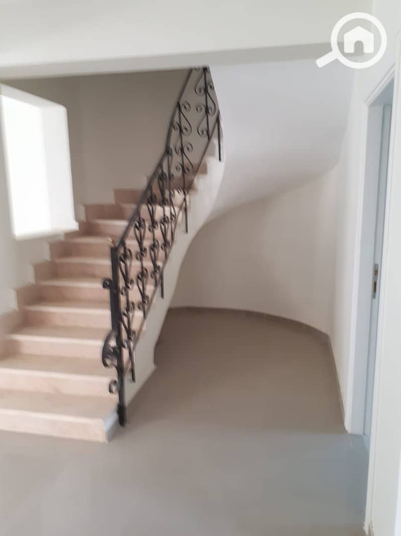 4 WhatsApp Image 2026-01-04 at 10.43. 06 PM. jpeg