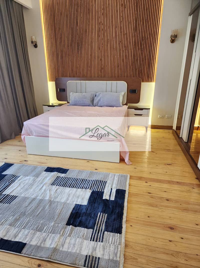 4 8656abdf-0e77-43c7-bd5f-d5c032eed339. jpg