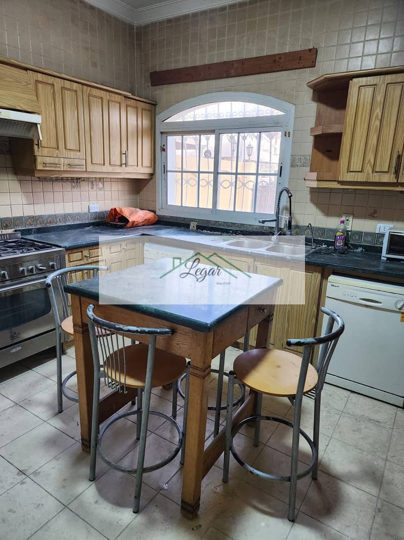 7 4e3a0c7e-e985-4e36-a271-2fd48186858f. jpg