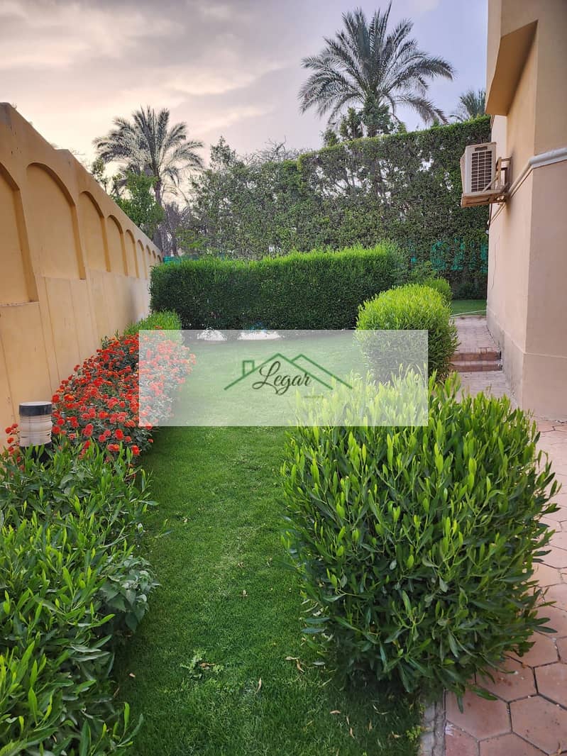 10 43f53b7f-df23-45bd-b59d-4137d6adf38b. jpg