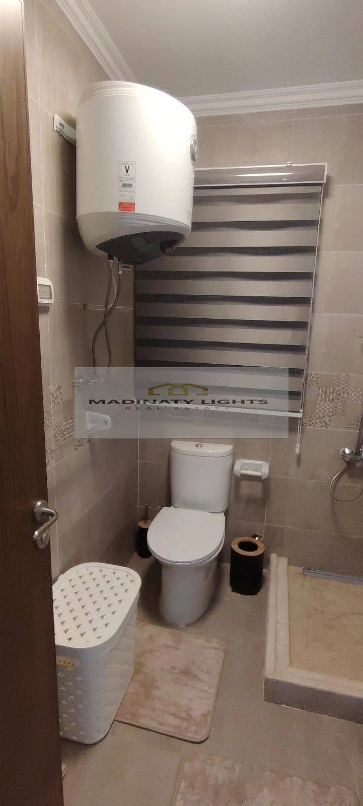 9 2ee9822a-a54a-4671-a417-105b3b3a1d16. jpg