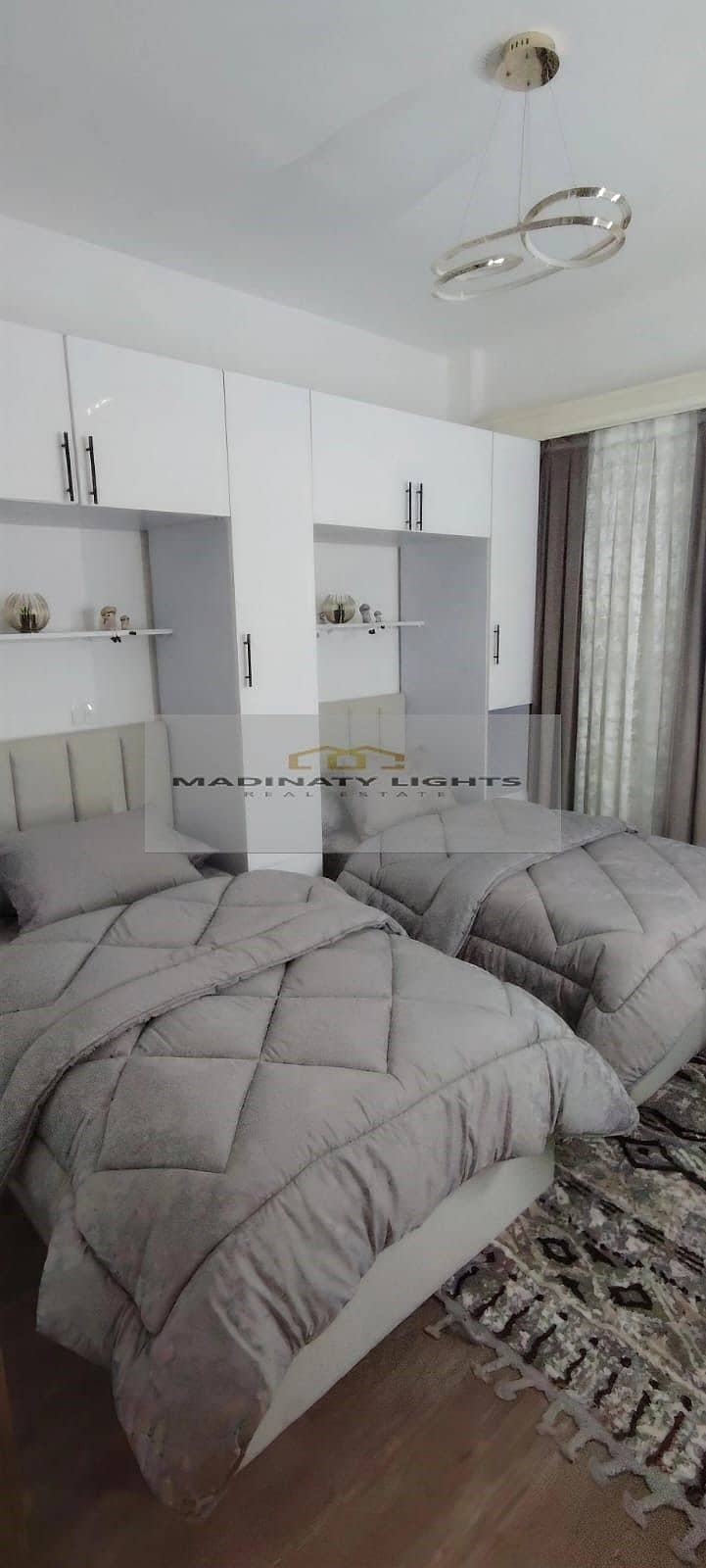 10 6b98a8c0-683a-4037-bfe7-962118fae878. jpg