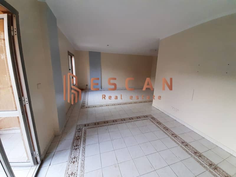 7 8c8ac349-e41b-4035-b5d1-33f3cf51b7bd. jpg