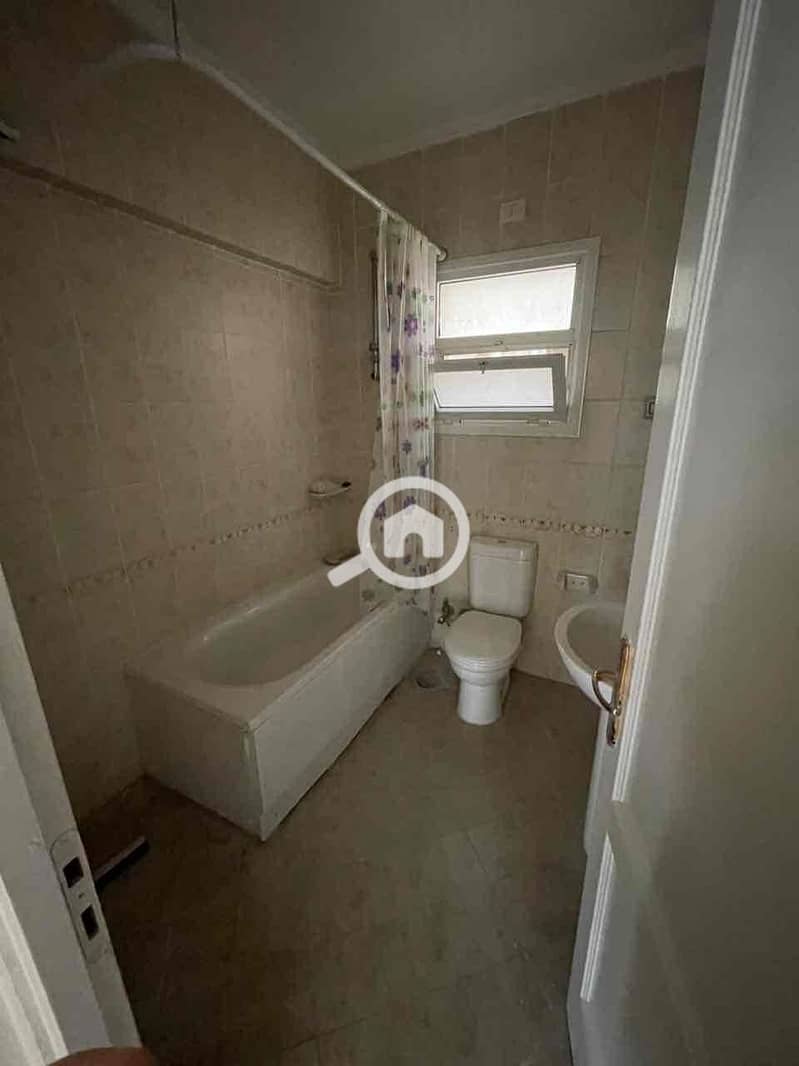 2 be3737f7-c604-451d-bb1b-0147c20ef8ce. jpg