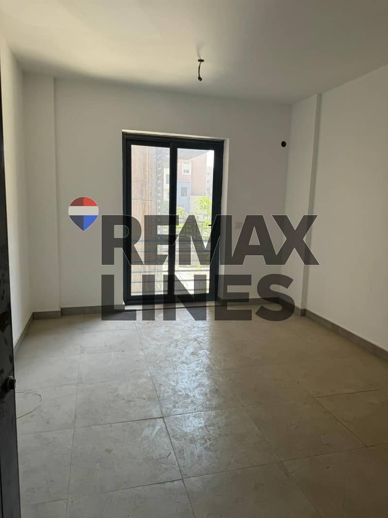 4 WhatsApp Image 2026-01-14 at 17.57. 35 (2). jpeg