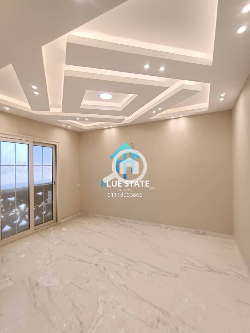 6 01118063666 (67). png