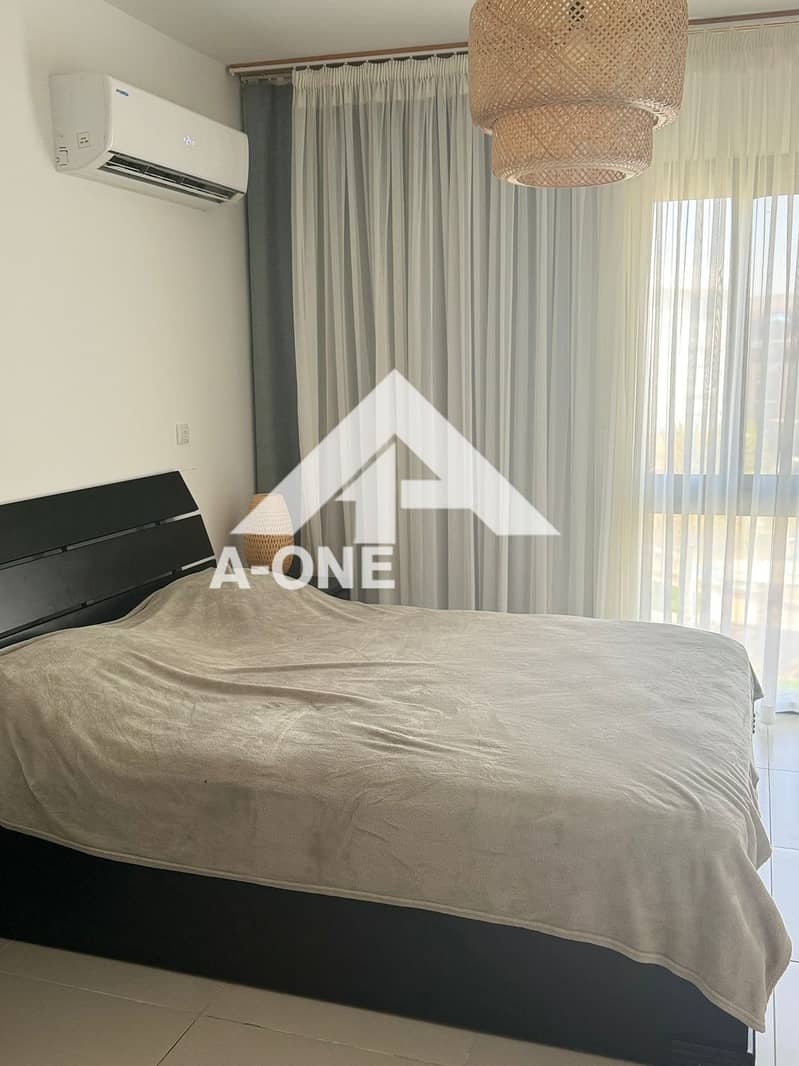 9 ef570210-547c-422b-9bba-7d30e8b24c64. jpg