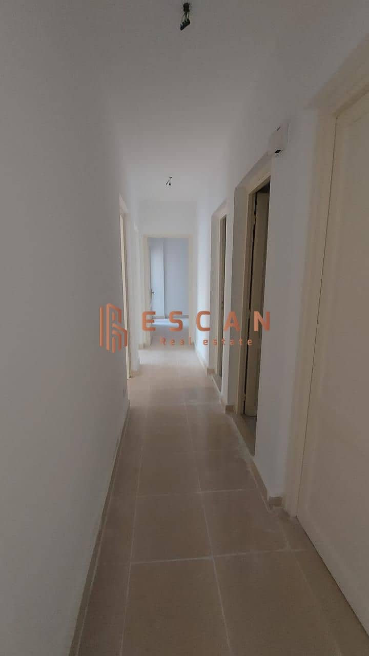 4 c3c6aec3-79e5-4884-a931-db06ab75a8e7. jpg