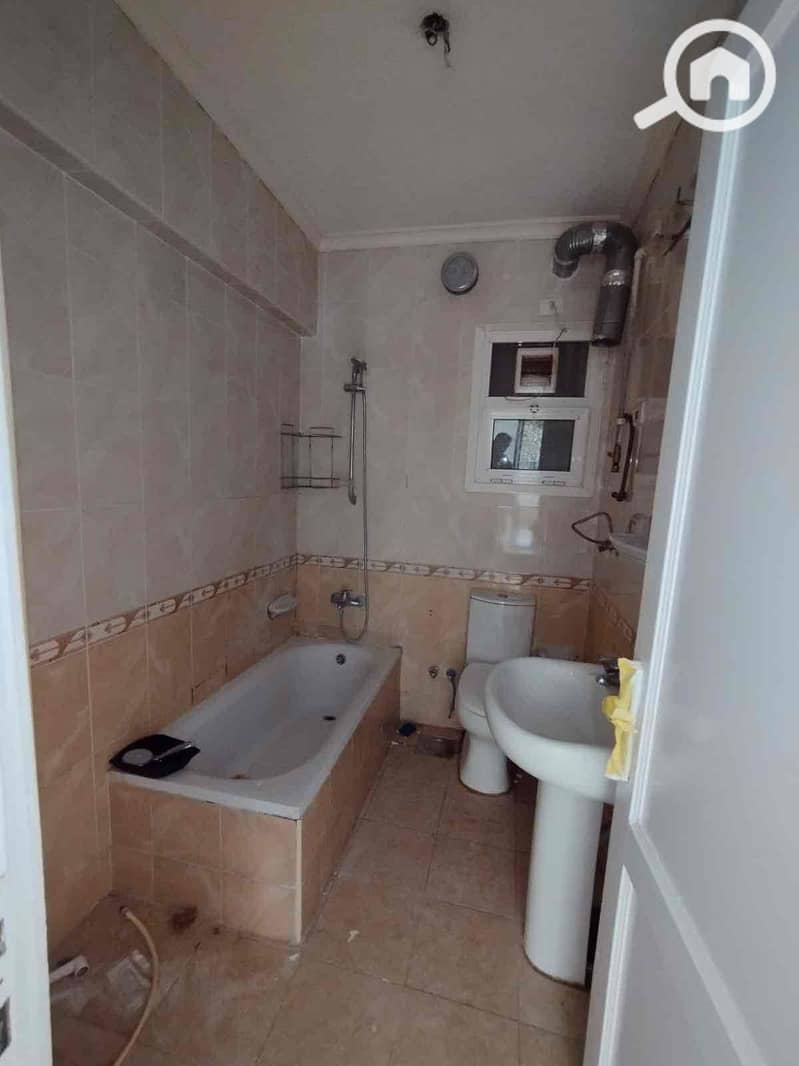 9 7f241a5e-ea01-4296-bf3a-3537bcb121c9. jpg