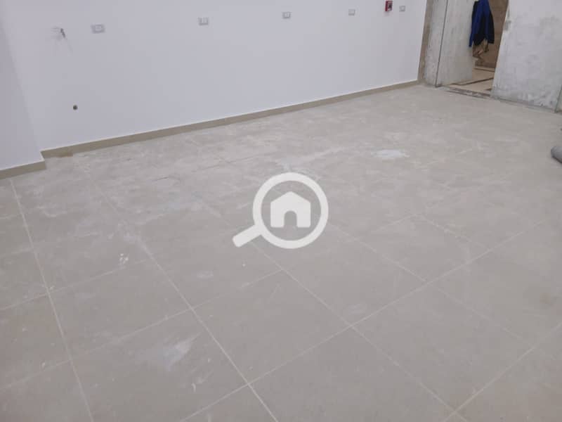 6 WhatsApp Image 2026-01-17 at 16.31. 19 (1). jpeg