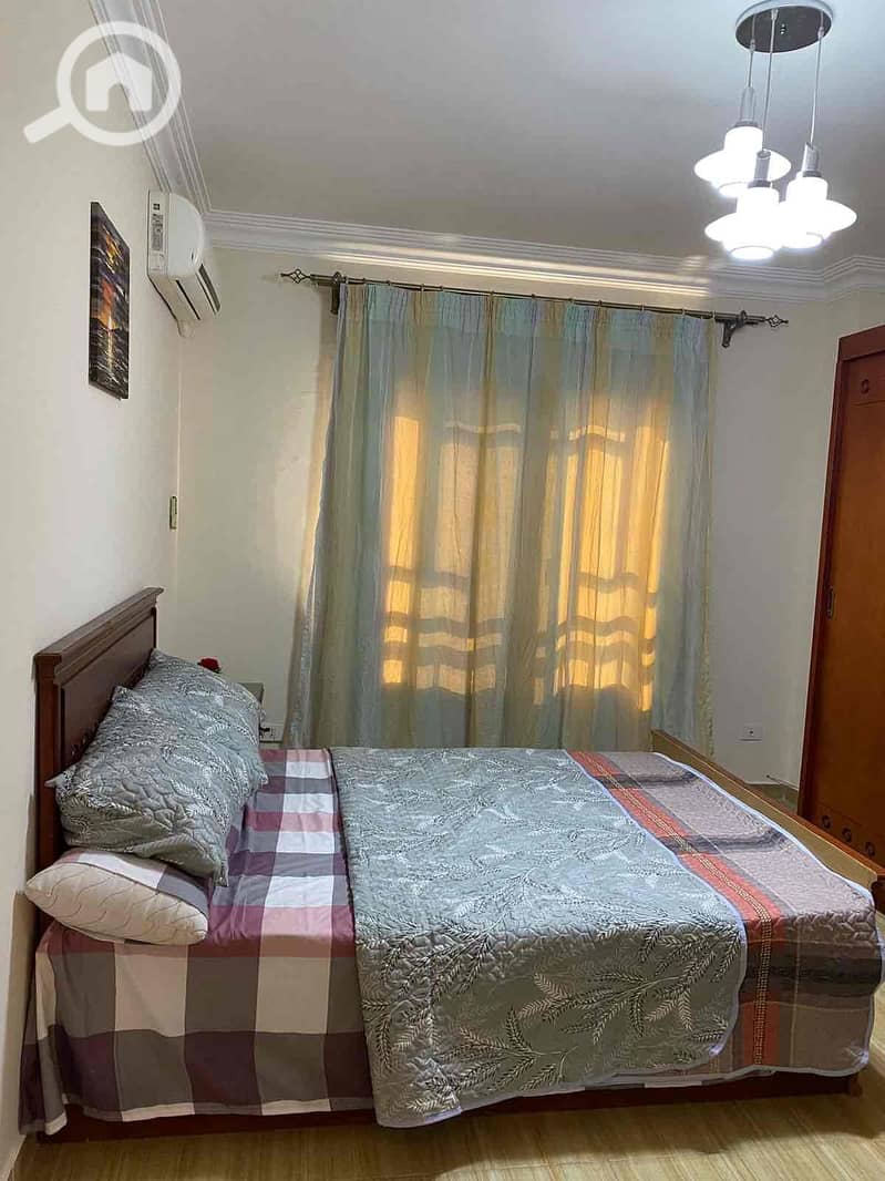 10 c7266fba-ef2b-42fb-af4a-2e2f67a24ca3. jpg