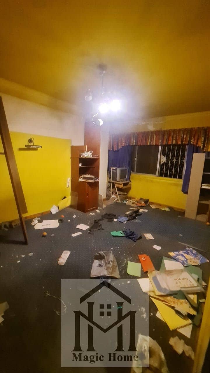 2 b805b4a6-bd1e-4b7c-a11e-b7e1b9d69c01. jpg