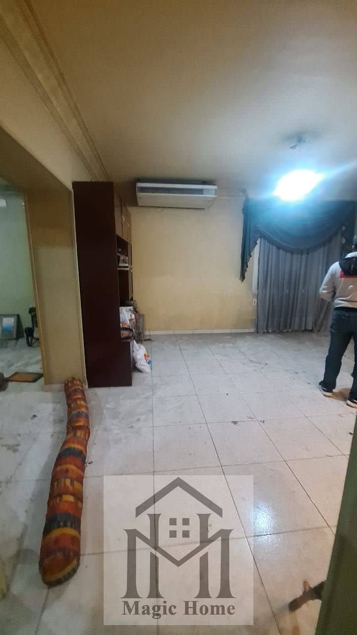 7 fcd96483-8e7d-4c61-bc0d-340228bde71e. jpg