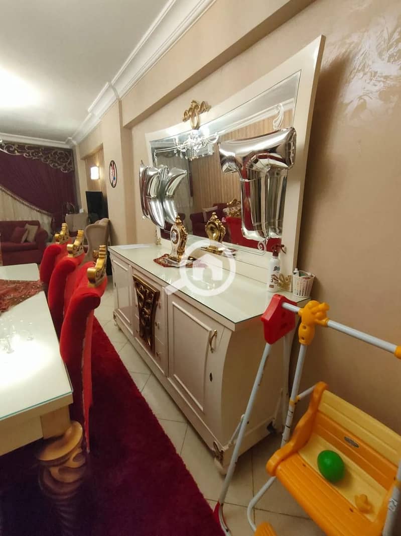 17 302c65ad-7349-4ed3-b8d3-ab52b3c3a6a7. jpg