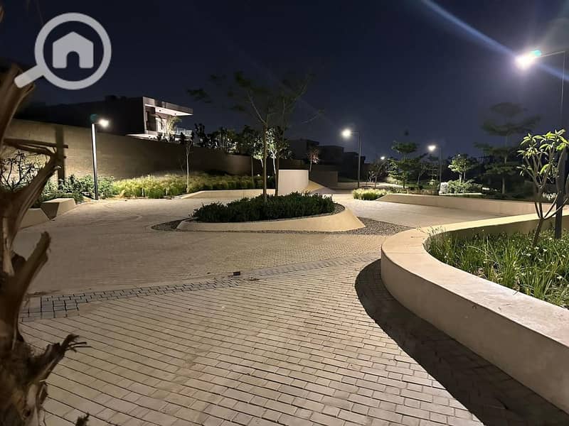 4 76fbb5ea-d658-4616-b731-324ccabe50cd. jpeg