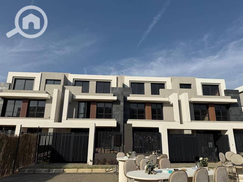 8 be2dfc82-a67e-4ad9-97b4-58ecd5436b64. jpeg