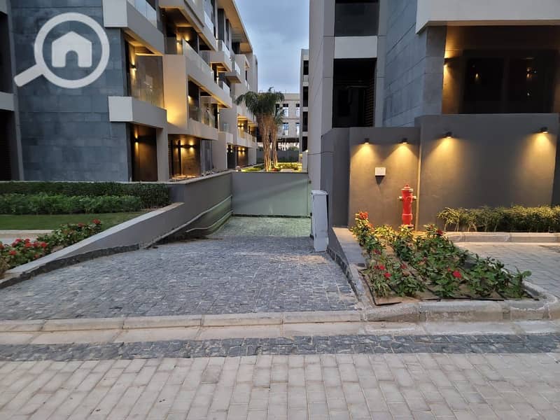 7 d78d1562-01bf-482f-88a6-181e5e78a04b. jpeg