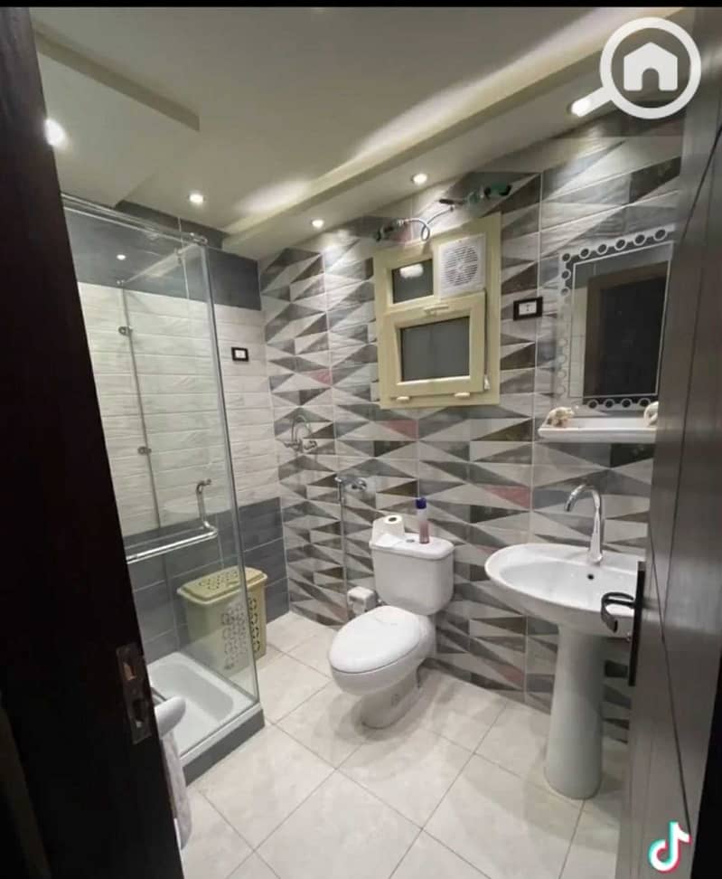 8 b1bfe7f1-8442-4f89-8931-602663be552d. jpg